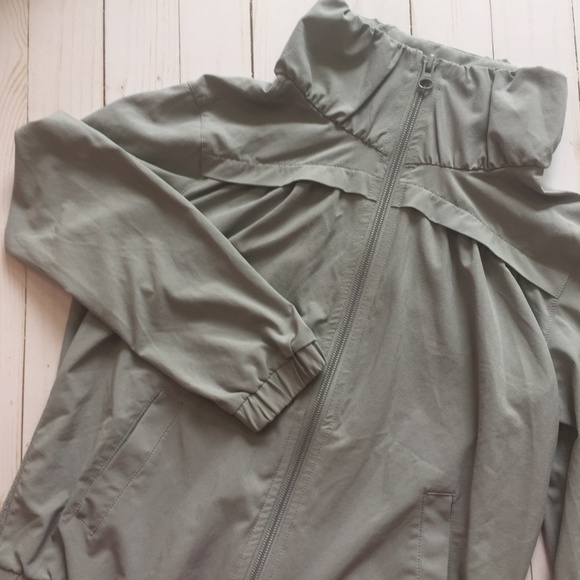 ZELLA GIRL Gray Trailblazer Windbreaker Jacket S - Picture 4 of 7